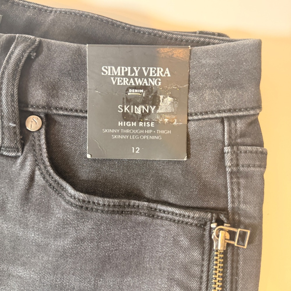 Simply Vera Vera Wang High Rise Skinny Jeans Washed Black Super Stretchy Size 12 - Picture 2 of 8